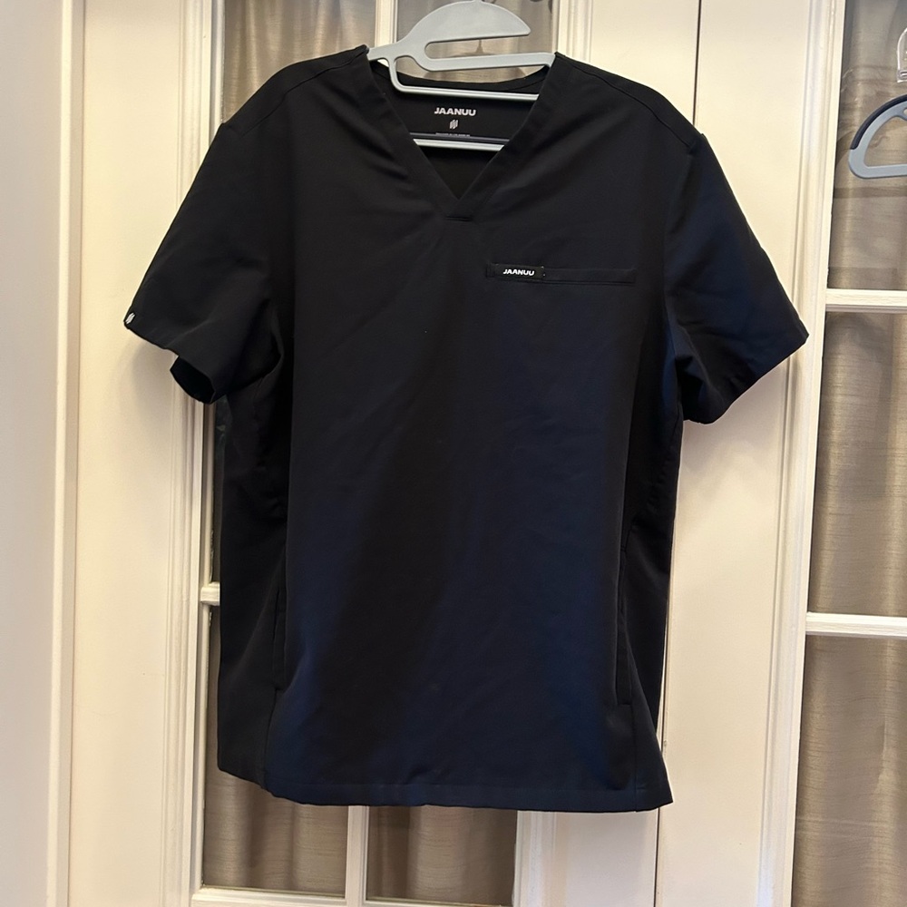 Jaanuu Size Small Black Scrubs Top NWOT